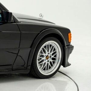 BBS SR Wheel 18x8 5x112 ET45 – Gloss Black